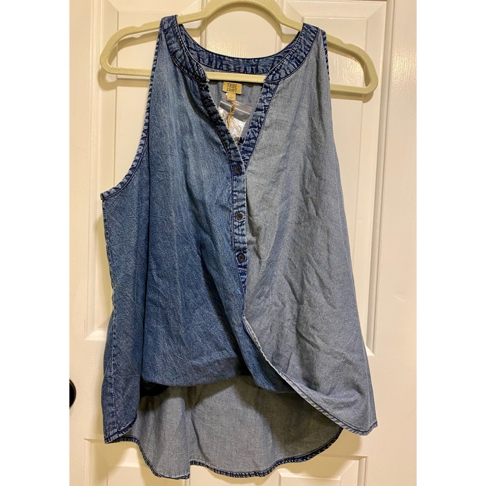 True Craft Twisted Tank NWT